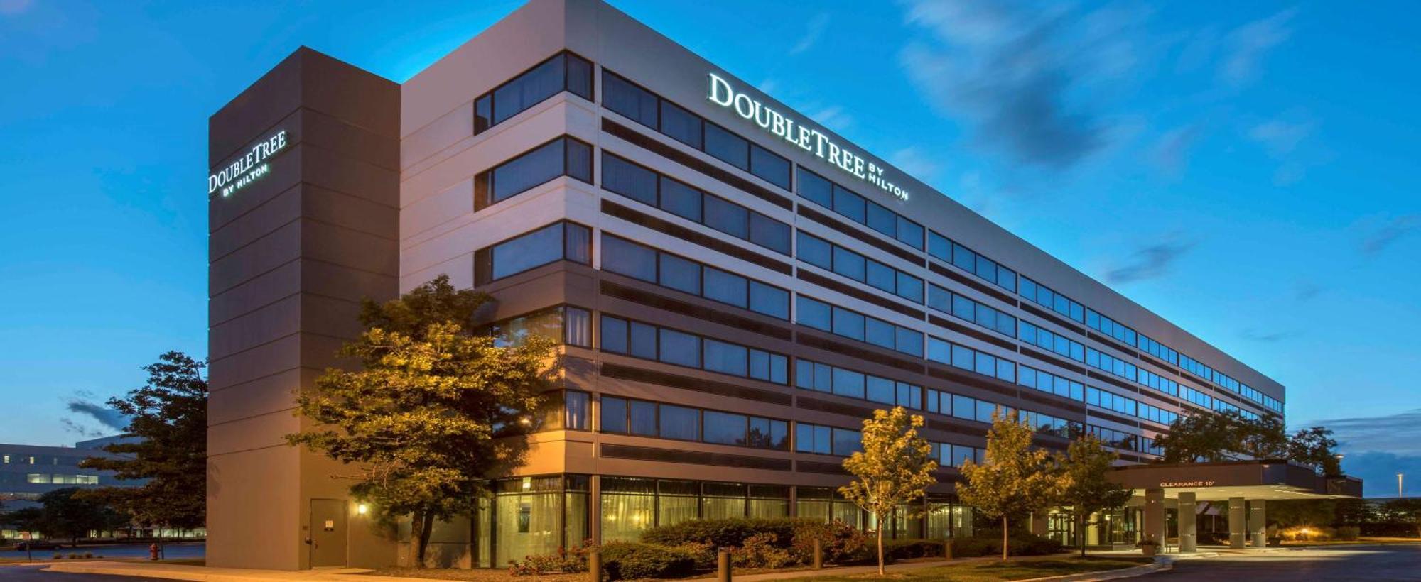 Hotel Doubletree By Hilton Chicago Schaumburg Exterior foto